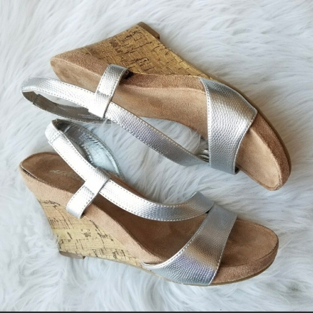 Aerosols silver wedge sandals
